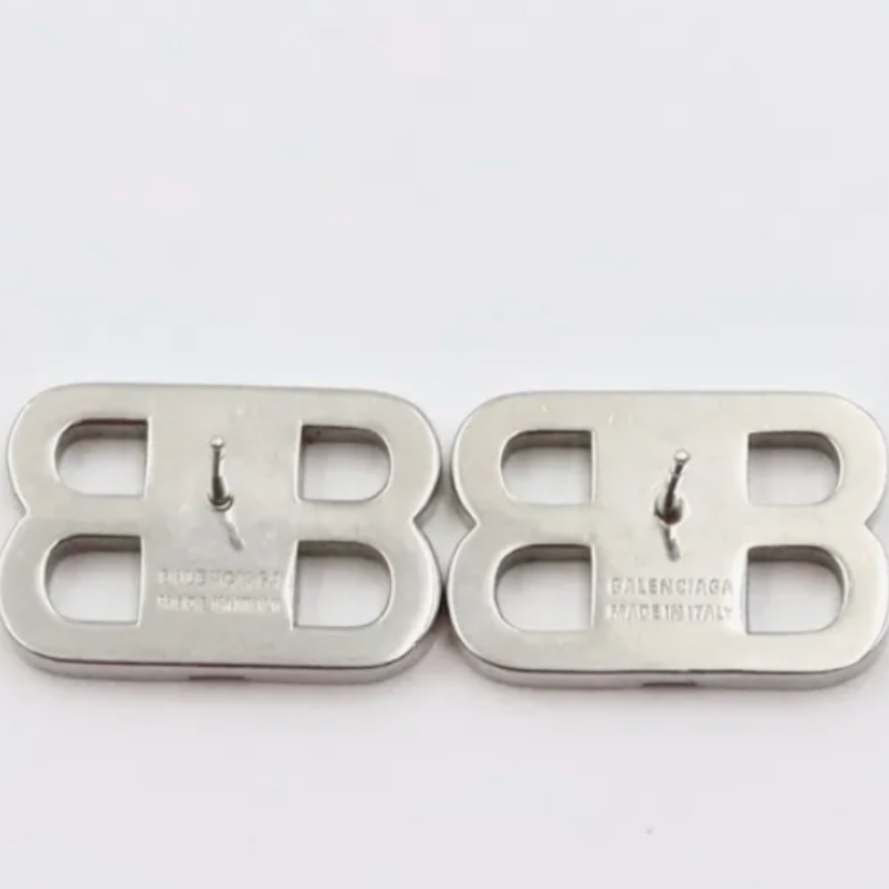 ❌SOLD❌Balenciaga BB Logo 2.0 XS Earrings - Picture 3 of 4